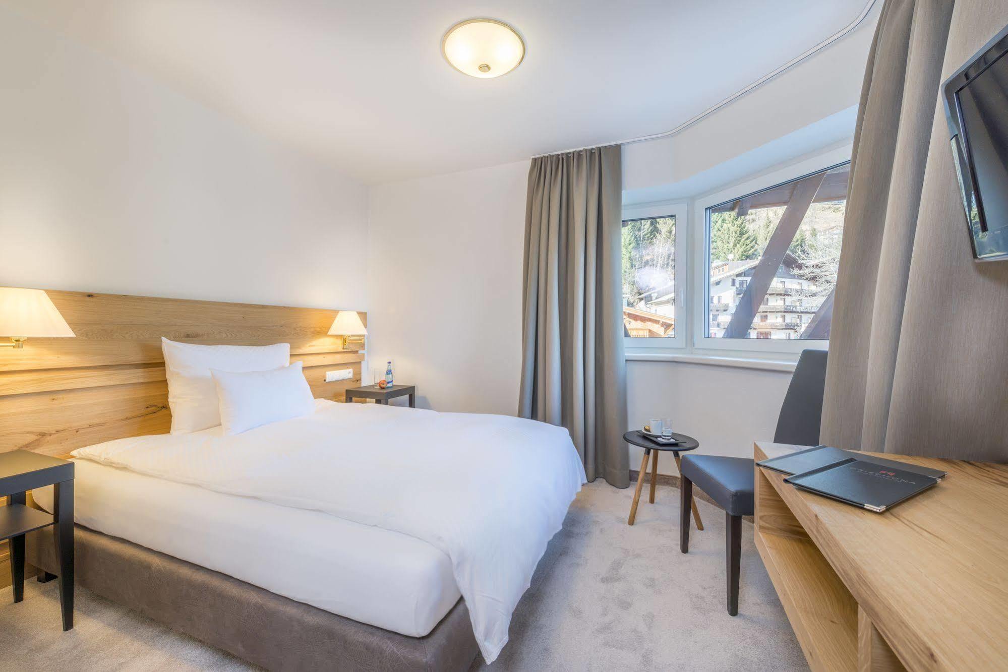 Heart Hotel Grischuna Σανκτ Αντόν αμ Άλμπεργκ Εξωτερικό φωτογραφία